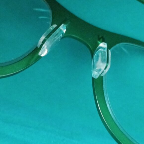 Derek Cardigan Green Metallic Prescription Glasses 55-18-140 & Bonus Black Case - Picture 11 of 13
